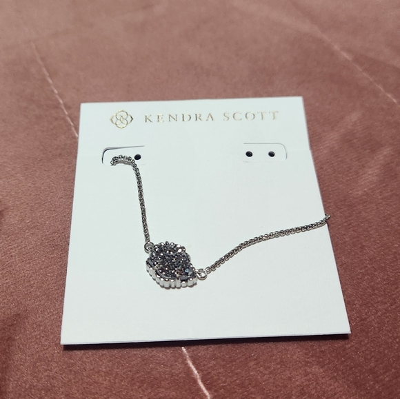 Kendra Scott Tess pendant necklace, Rhodium/Platinum Drusy - Picture 3 of 5